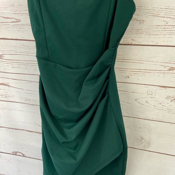 Windsor S Emerald Green Faux Wrap Ruched Square Neck Mini Cocktail Dress - Picture 3 of 6